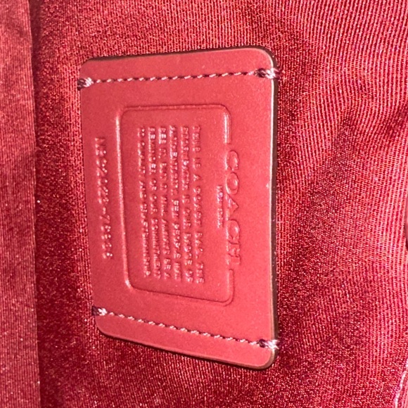 NWOT Coach 2 Way Tote/Crossbody - Picture 4 of 10